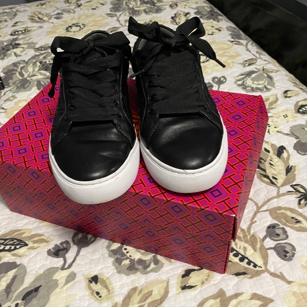 Tory Burch Sneakers